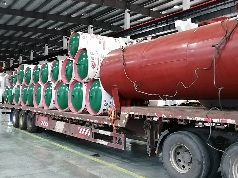 申容儲(chǔ)氣罐發(fā)貨